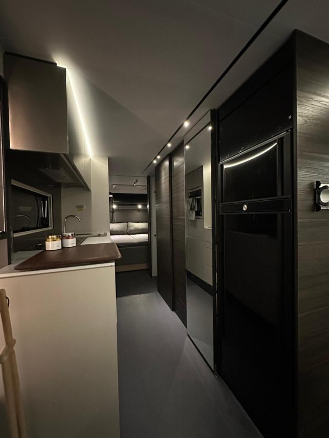 Hotel Santa'S Luxury Trailer Rovaniemi Exterior foto