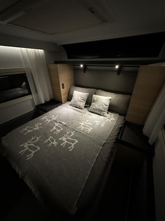 Hotel Santa'S Luxury Trailer Rovaniemi Exterior foto