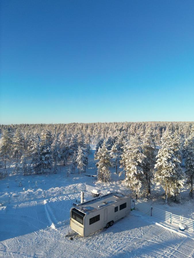 Hotel Santa'S Luxury Trailer Rovaniemi Exterior foto